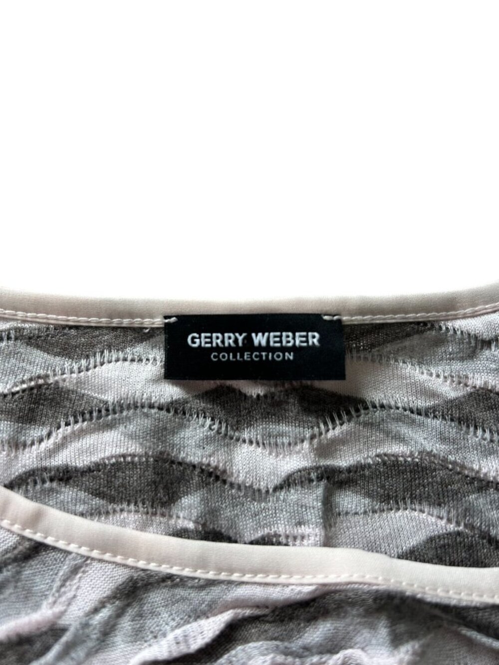 GERRY WEBER Collection Gray Patterned Top Size Small - Picture 3 of 3